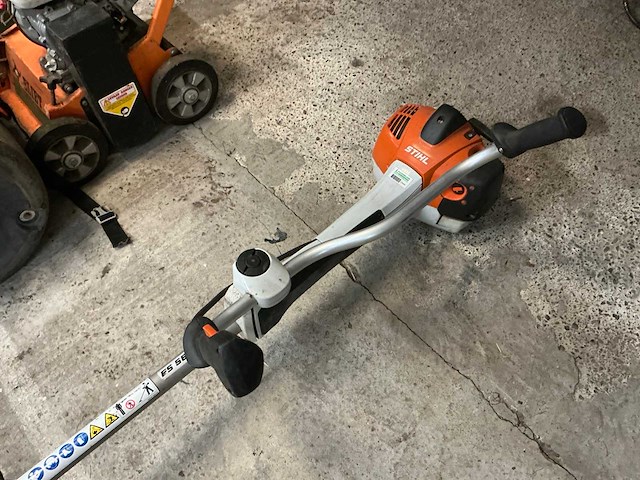 Stihl fs 561c bosmaaier - afbeelding 2 van  8