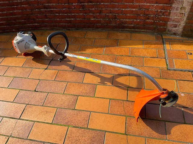 Stihl fs45 benzine-onkruidmaker - afbeelding 2 van  6