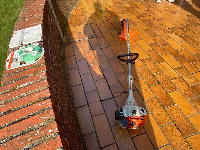 Stihl fs45 benzine-onkruidmaker - afbeelding 4 van  6
