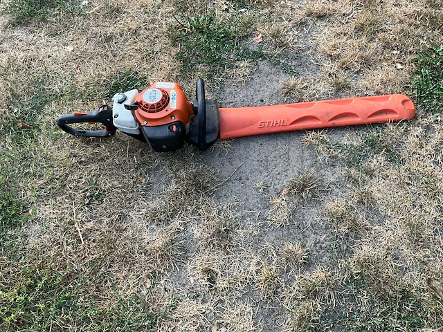 Stihl hs82t - heggenschaar - afbeelding 1 van  5