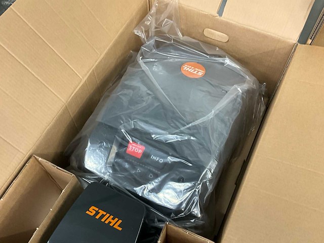Stihl imow 3.0 evo robotmaaier - afbeelding 4 van  7