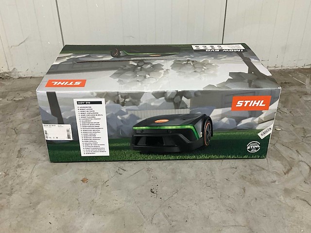 Stihl imow 3.0 evo robotmaaier - afbeelding 1 van  8