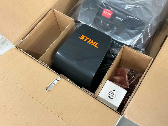 Stihl imow 3.0 evo robotmaaier - afbeelding 4 van  8