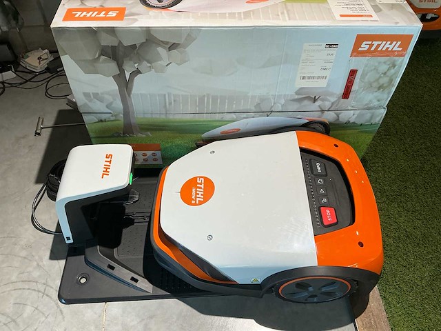 Stihl imow 5 robotmaaier - afbeelding 3 van  5