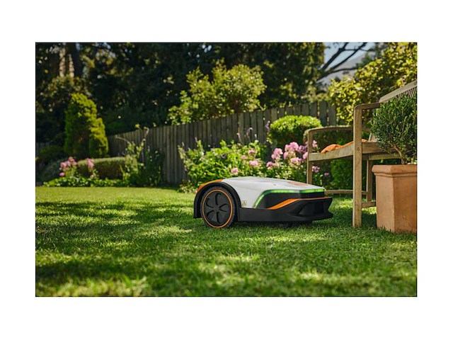Stihl inow 7 robot grasmaaier - afbeelding 2 van  4