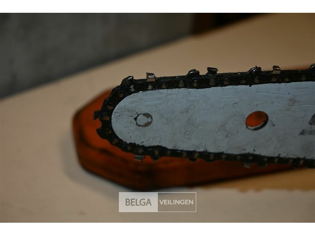 Stihl kettingzaag op benzine - afbeelding 3 van  6
