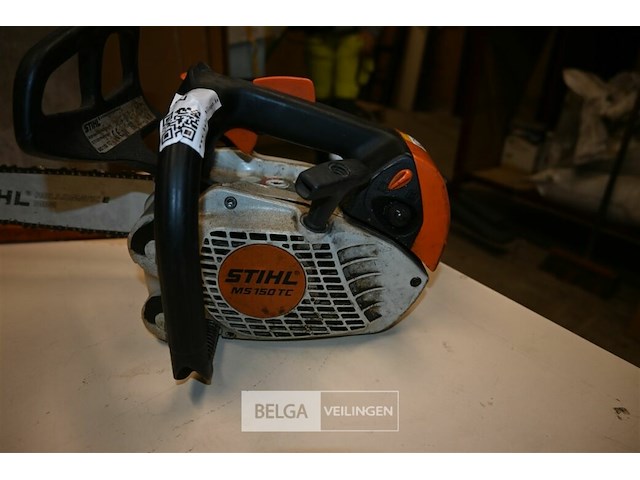 Stihl kettingzaag op benzine - afbeelding 4 van  6