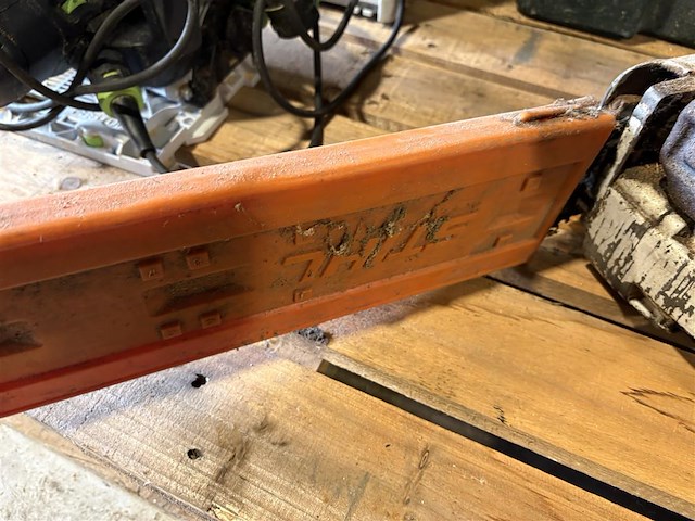 Stihl kettingzaag - afbeelding 3 van  5