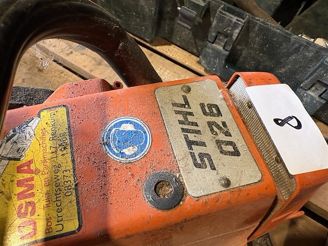 Stihl kettingzaag - afbeelding 4 van  5