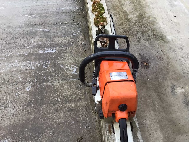 Stihl kettingzaag - afbeelding 2 van  3