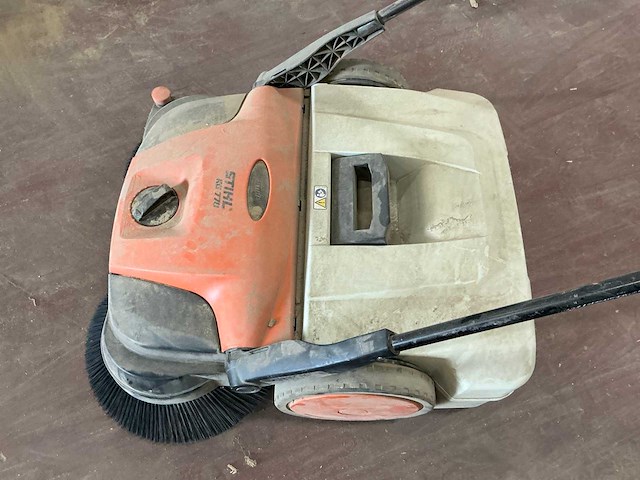 Stihl kg 770 vloerreiniger - afbeelding 1 van  1