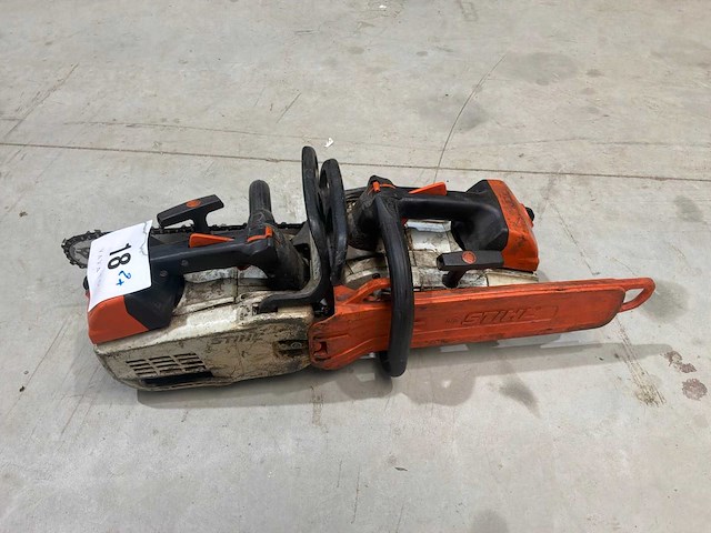 Stihl ms201 st kettingzaag (2x) - afbeelding 1 van  4