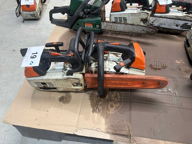 Stihl ms201 st kettingzaag (2x) - afbeelding 1 van  4