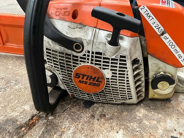 Stihl ms280 kettingzaag - afbeelding 2 van  4