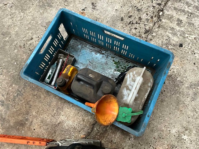 Stihl ms280 kettingzaag - afbeelding 4 van  4