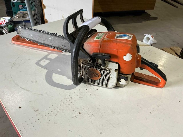 Stihl ms290 kettingzaag - afbeelding 1 van  5