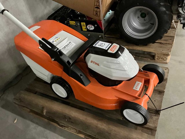 Stihl rma 443 pv accu grasmaaier - afbeelding 4 van  4