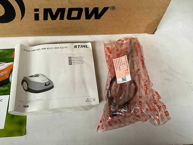 Stihl rmi 422.2 p imow robotmaaier - afbeelding 4 van  12