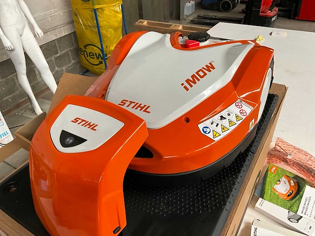 Stihl rmi 632.1 imow robotmaaier - afbeelding 7 van  13