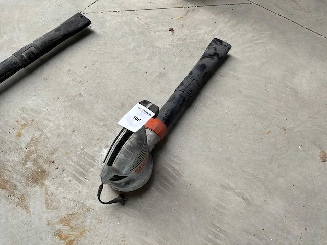 Stihl she 81 bladblazer - afbeelding 1 van  4