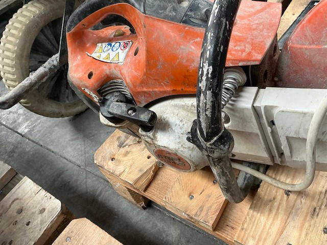 Stihl st420 betonzaag - afbeelding 3 van  7