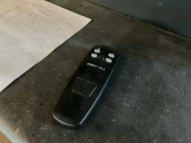 Stijlschouw met elektrische kachel - afbeelding 2 van  7