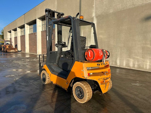 Still - 2000 - r70-25t - vorkheftruck - afbeelding 32 van  34