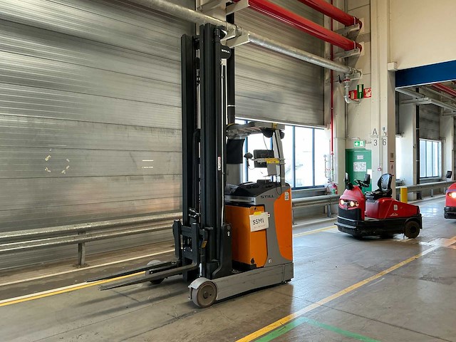 Still - fmx-14 - reach heftruck - 2018 - afbeelding 3 van  7