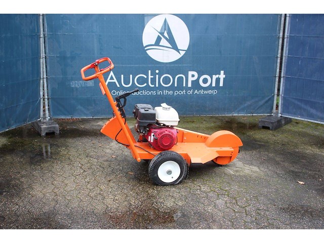 Stobbenfrees dosko 337 benzine - afbeelding 1 van  1