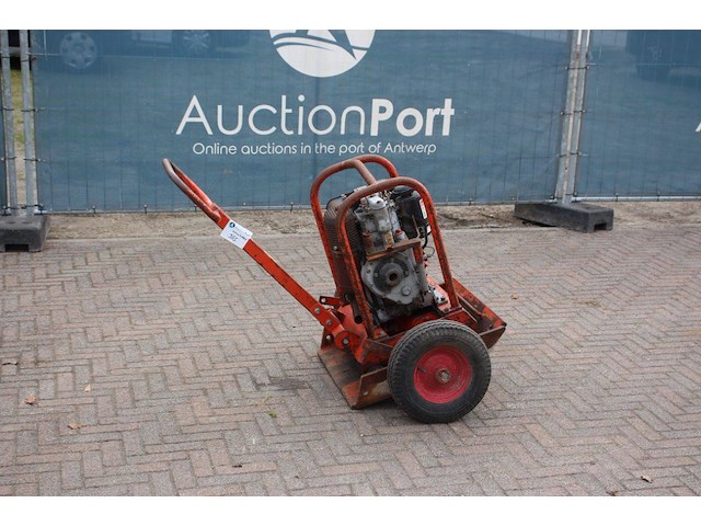 Stobbenfrees revo dm 3500 diesel - afbeelding 1 van  1