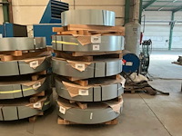 Stock bouwmaterialen, machines en profielen