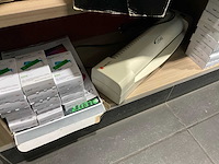 Stock kaaswinkel (raspen, fondue, stolpen,…) - ongebruikt - afbeelding 5 van  13
