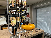 Stock kaaswinkel (raspen, fondue, stolpen,…) - ongebruikt - afbeelding 7 van  13