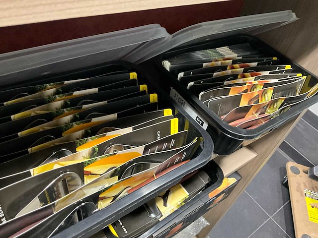 Stock kaaswinkel (raspen, fondue, stolpen,…) - ongebruikt - afbeelding 9 van  13