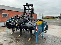 Stockverkoop new holland parts en machines wegens stopzetting activiteiten