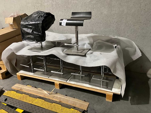 Stoel (12x) - afbeelding 1 van  3