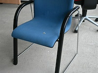 Stoel met armleuningen