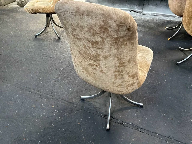 Stoel / set van 4 vintage stoelen in beige stof met chromen voet - afbeelding 7 van  15