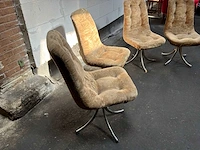 Stoel / set van 4 vintage stoelen in beige stof met chromen voet - afbeelding 9 van  15