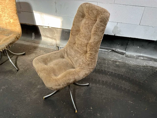 Stoel / set van 4 vintage stoelen in beige stof met chromen voet - afbeelding 13 van  15