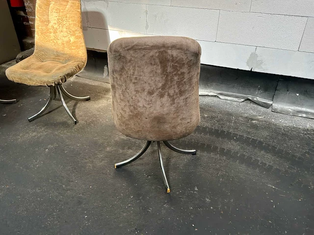 Stoel / set van 4 vintage stoelen in beige stof met chromen voet - afbeelding 14 van  15