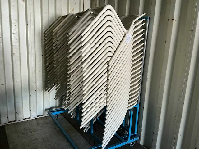 Stoelen (63x) - afbeelding 2 van  7