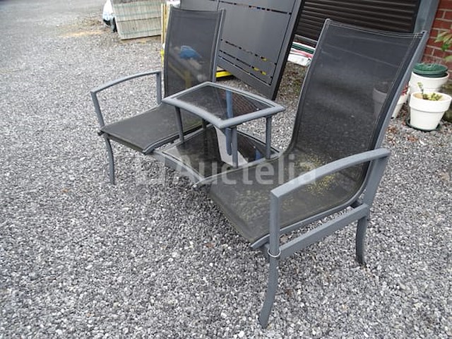 Stoelen en geïntegreerde tuintafel - afbeelding 2 van  4