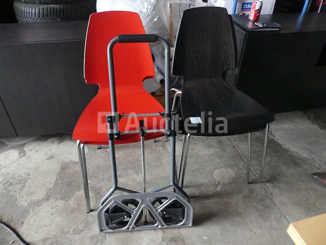 Stoelen en handwagens voor het hanteren - afbeelding 1 van  7