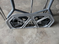 Stoelen en handwagens voor het hanteren - afbeelding 3 van  7