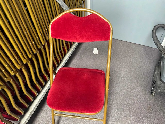Stoelen met transportkar (41x) - afbeelding 2 van  2