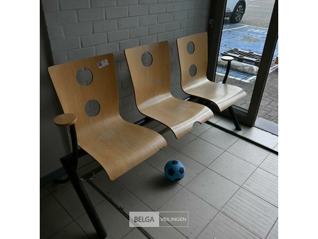 Stoelen voor wachtzaal - afbeelding 1 van  2