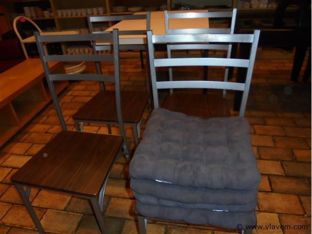 Stoelen - afbeelding 1 van  2