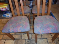 Stoelen - afbeelding 2 van  2