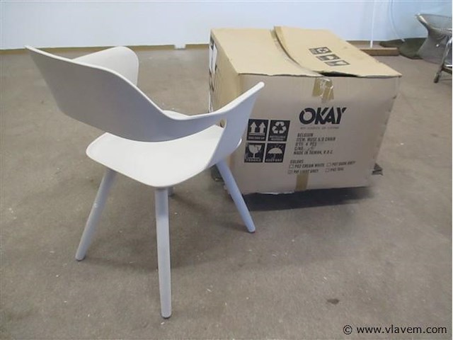 Stoelen - afbeelding 2 van  3